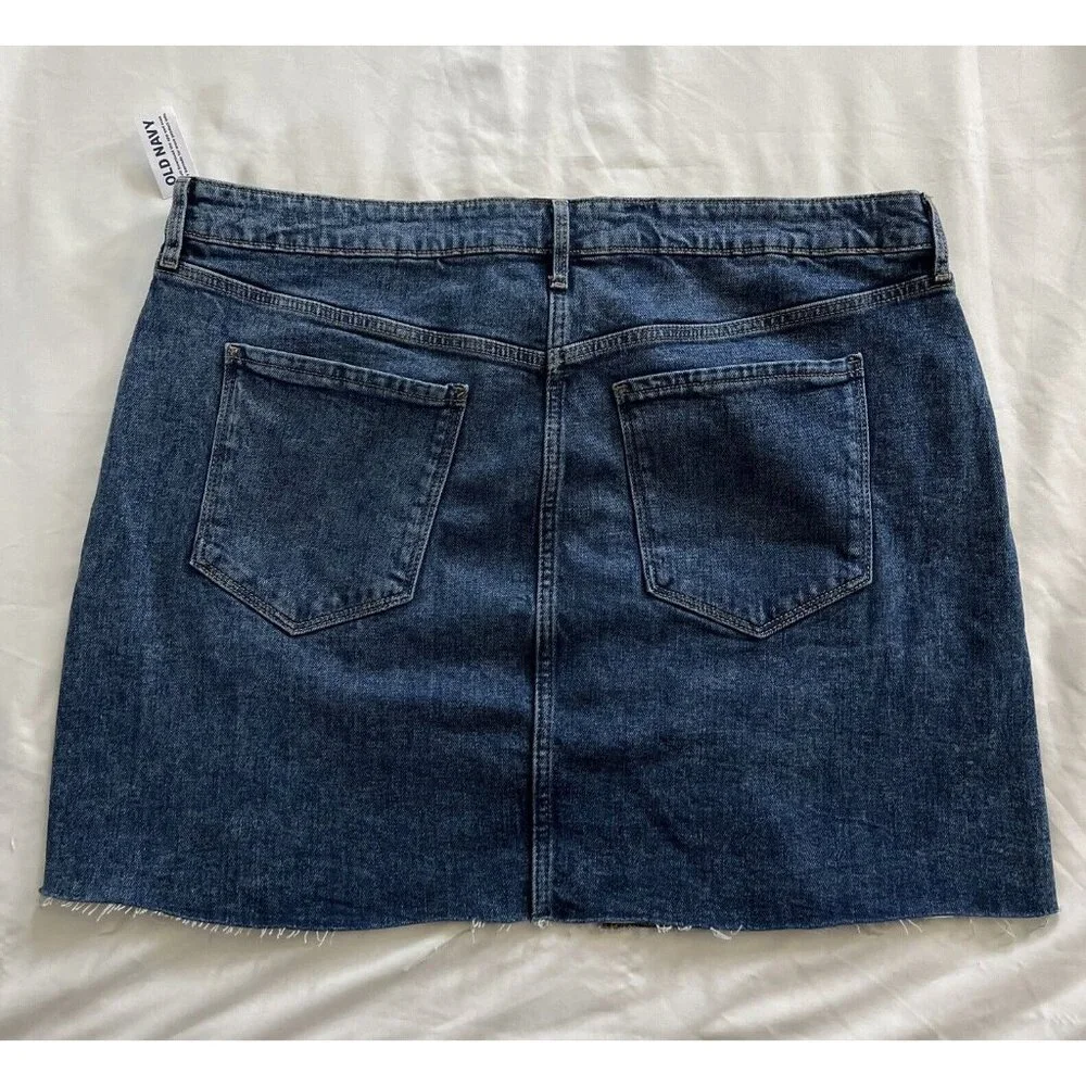 Old Navy Women’s High Rise Marcia Denim Mini Skirt Raw Fringe Hem NWT Size 18 - Picture 2 of 15